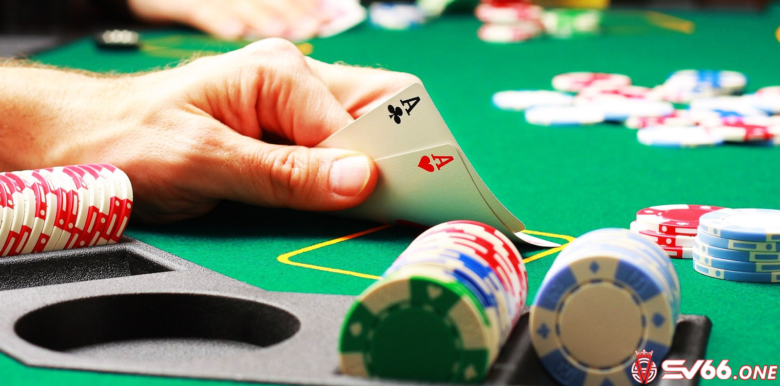 Thời gian ra bài trong game Poker thể hiện khá rõ tình trạng quân bài người chơi